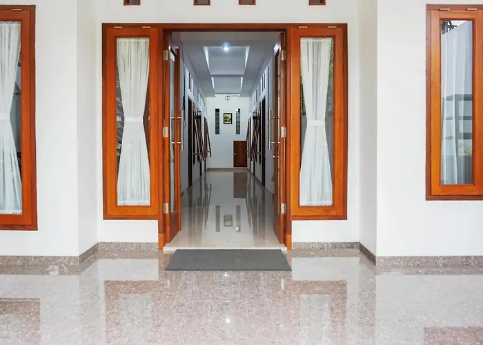 RedDoorz @ Jalan Danau Limboto Hotel Malang